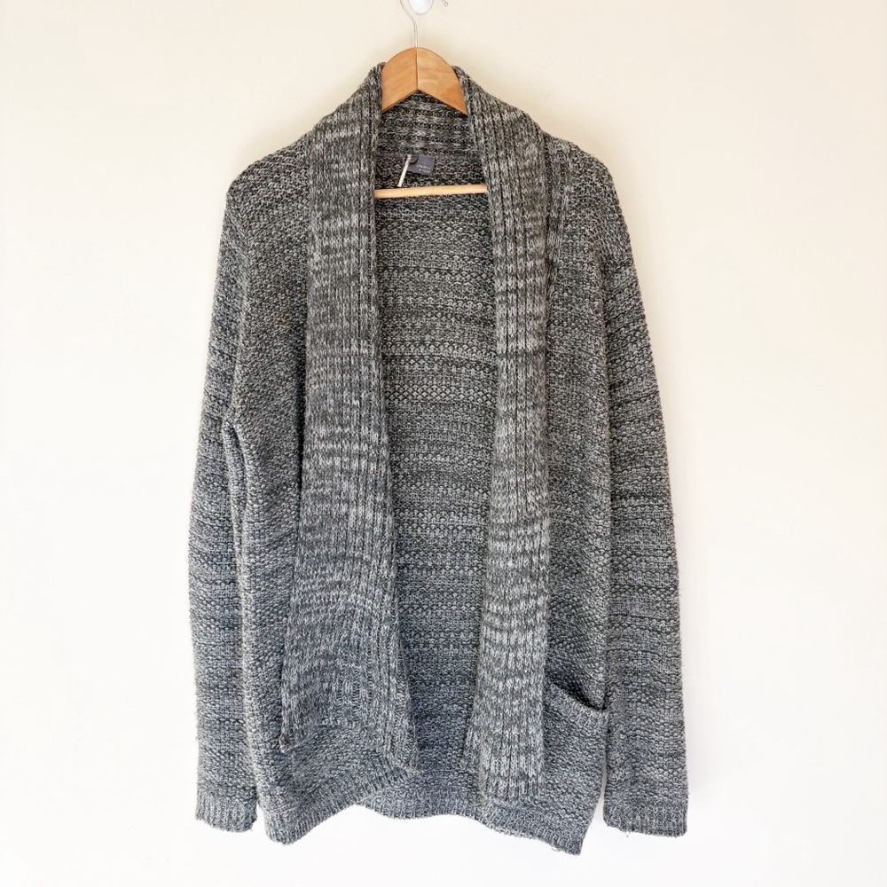 Sparkle & Fade Cozy Grey Knit Cardigan Long Line Long Sleeves Thick Size Medium